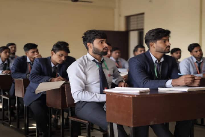 Mahaveer University campus in Meerut, Uttar Pradesh, India — photo 6