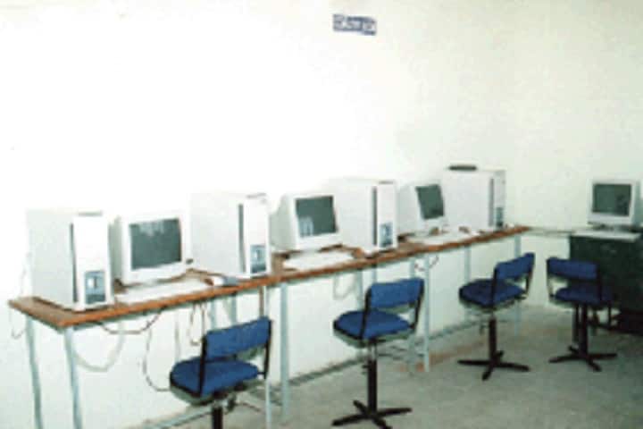 Ram Nagina Kisan PG College campus in Ghazipur, Uttar Pradesh, India — photo 3