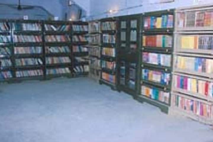 Ram Nagina Kisan PG College campus in Ghazipur, Uttar Pradesh, India — photo 4