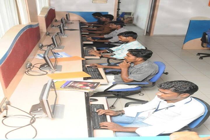 Maruthu Pandiyar College campus in Thanjavur, Tamil Nadu, India — photo 6