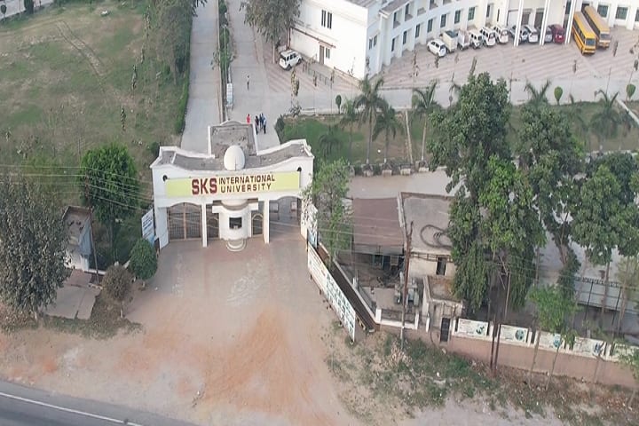 SKS International University campus in Mathura, Uttar Pradesh, India — photo 2
