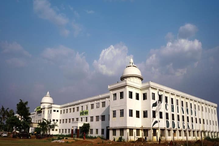 Shri Davara University campus in Raipur, Chhattisgarh, India — photo 1