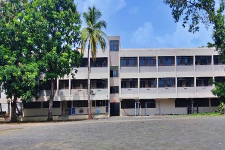Shri Mahavir ROFEL College of Arts campus in Vapi, Gujarat, India — photo 1