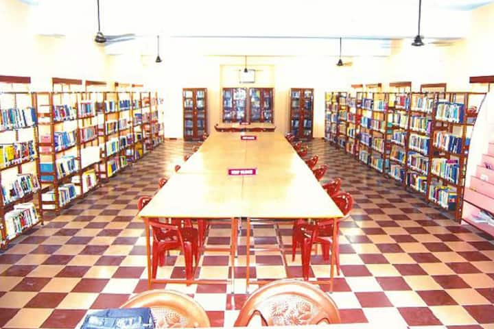 Christhu Raj College campus in Panjappur, Tamil Nadu, India — photo 2