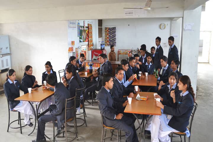 Lotus Group of Institutions campus in Bareilly, Uttar Pradesh, India — photo 1