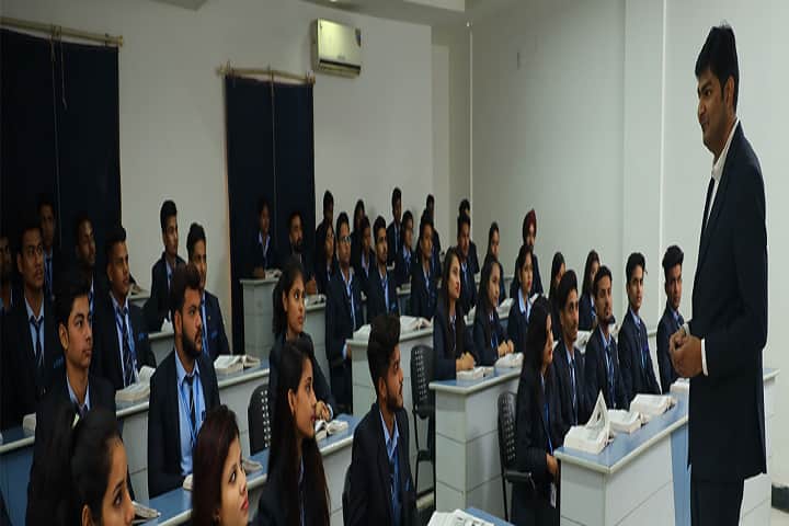 Lotus Group of Institutions campus in Bareilly, Uttar Pradesh, India — photo 2