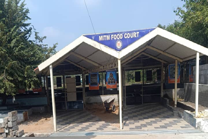 Maharaja Institute of Ayurveda Medical Sciences and Hospital campus in Mandya, Karnataka, India — photo 2