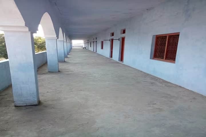 Rajnath Mahavidyalaya campus in Mau, Uttar Pradesh, India — photo 1