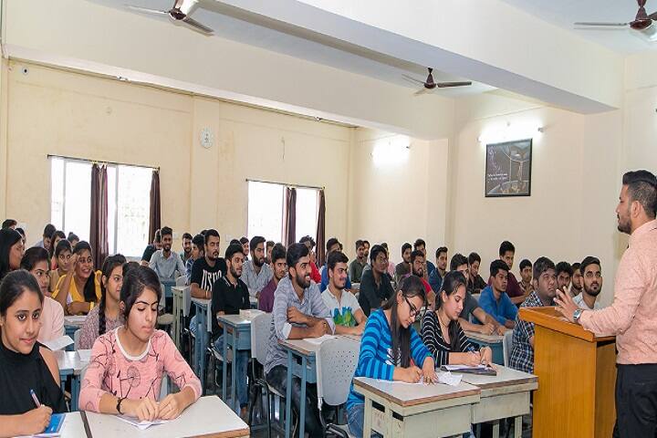 LCIT College of Commerce and Science campus in Bilaspur, Chhattisgarh, India — photo 3