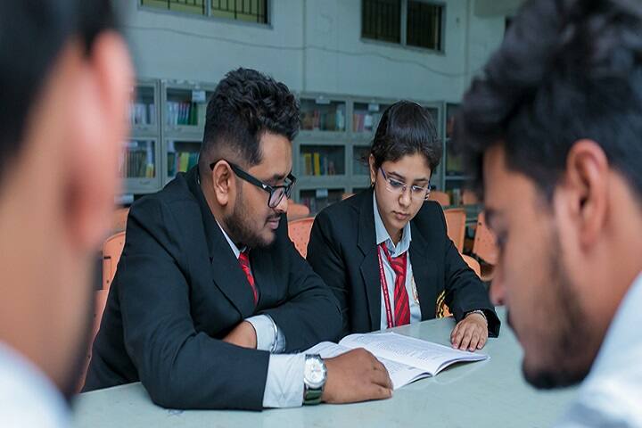 LCIT College of Commerce and Science campus in Bilaspur, Chhattisgarh, India — photo 5