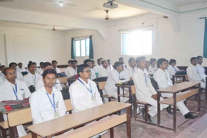 Dr Vijay Ayurvedic Medical College campus in Varanasi, Uttar Pradesh, India — photo 3