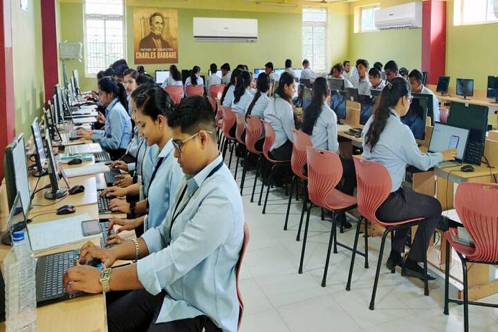 Presidency College campus in Brahmapur, Odisha, India — photo 4