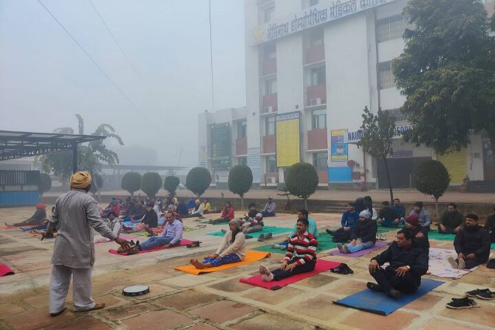 Naiminath Ayurvedic Medical College campus in Agra, Uttar Pradesh, India — photo 4
