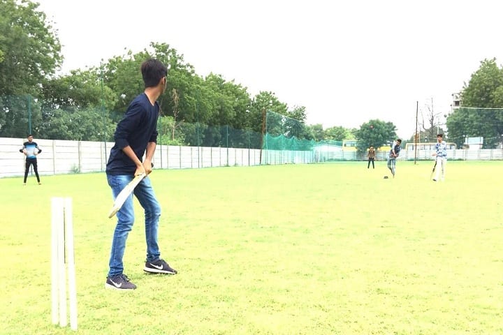 Kameshwar BCA College campus in Gandhinagar, Gujarat, India — photo 3