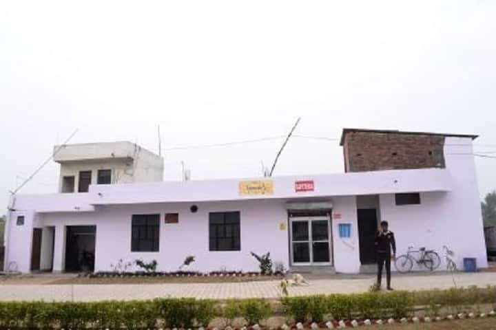 Dhanvantari Ayurvedic Medical College and Hospital campus in Bareilly, Uttar Pradesh, India — photo 2