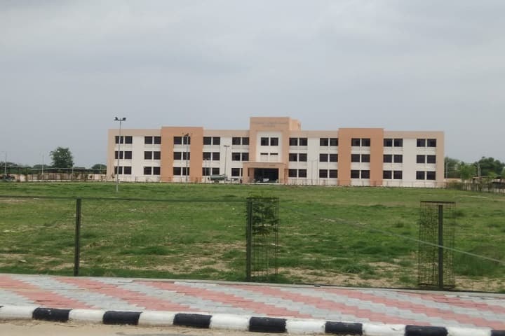 Government Science College campus in Vadnagar, Gujarat, India — photo 2