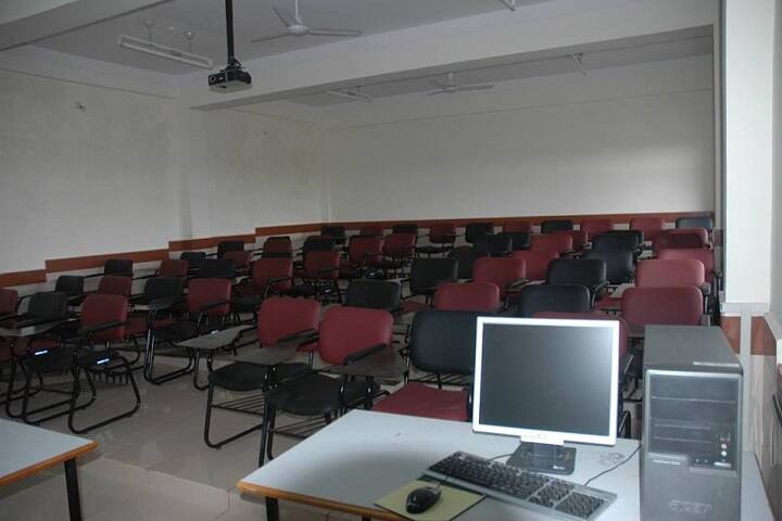 Haranahalli Ramaswamy Institute of Higher Education campus in Hassan, Karnataka, India — photo 4