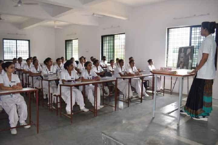 Smt KN Patel College of Nursing campus in Bhandara, Maharashtra, India — photo 1
