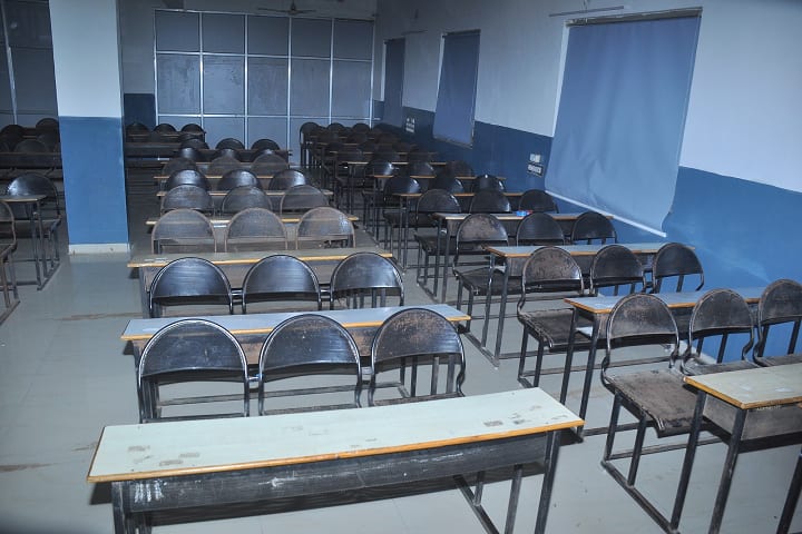 Arpit Homeopathic Medical College campus in Rajkot, Gujarat, India — photo 2