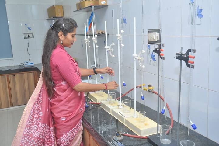 Arpit Homeopathic Medical College campus in Rajkot, Gujarat, India — photo 4