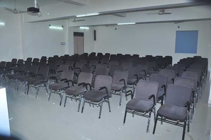 Arpit Homeopathic Medical College campus in Rajkot, Gujarat, India — photo 6