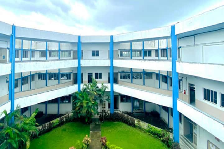 Smt Sharada Devi Singh ROFEL College of Commerce campus in Vapi, Gujarat, India — photo 1
