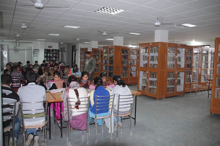 Khalsa College campus in Hoshiarpur, Punjab, India — photo 2