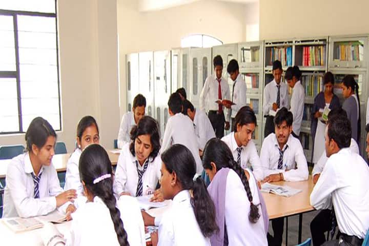 Hari College of Management campus in Saharanpur, Uttar Pradesh, India — photo 3