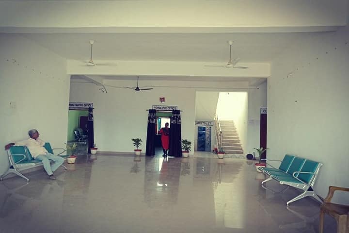 Malti Mahila Mahavidyalaya campus in Ghazipur, Uttar Pradesh, India — photo 2
