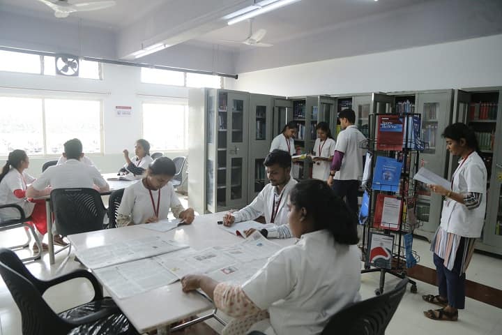 DY Patil College of Physiotherapy campus in Kolhapur, Maharashtra, India — photo 6