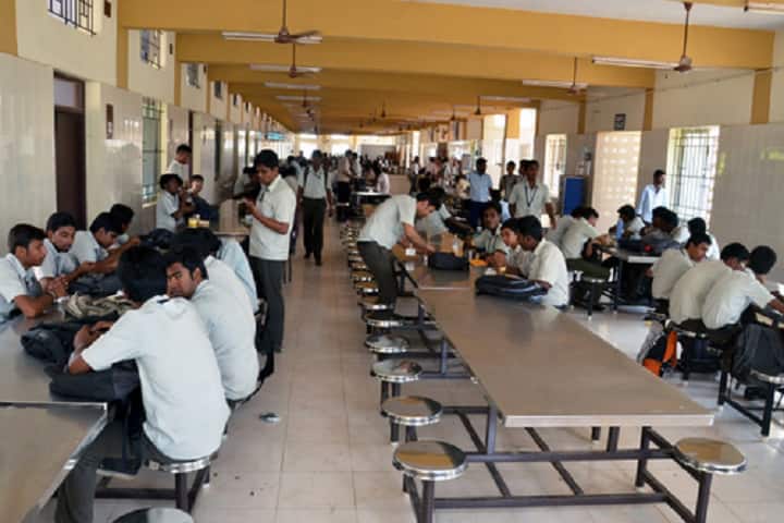 Mahant Ram Jiwan Das College campus in Begusarai, Bihar, India — photo 2