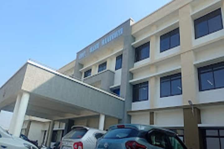Government College campus in Sagar, Madhya Pradesh, India — photo 2