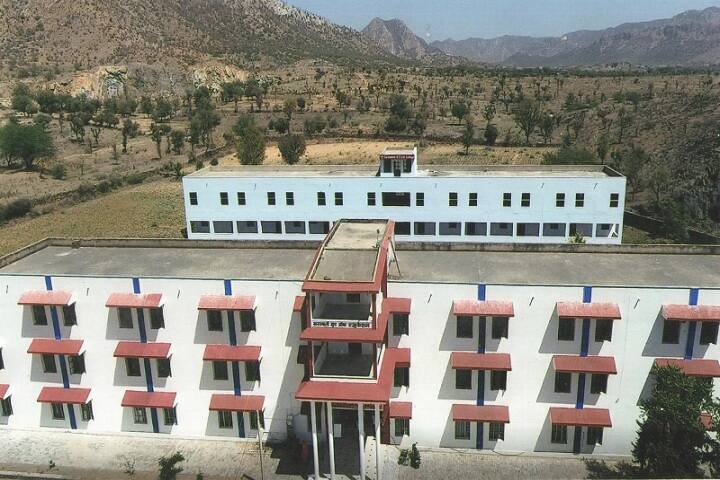 Saraswati Mahavidyalaya campus in Sikar, Rajasthan, India — photo 1