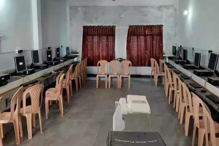 Ayesha College of Education campus in Nizamabad, Telangana, India — photo 3
