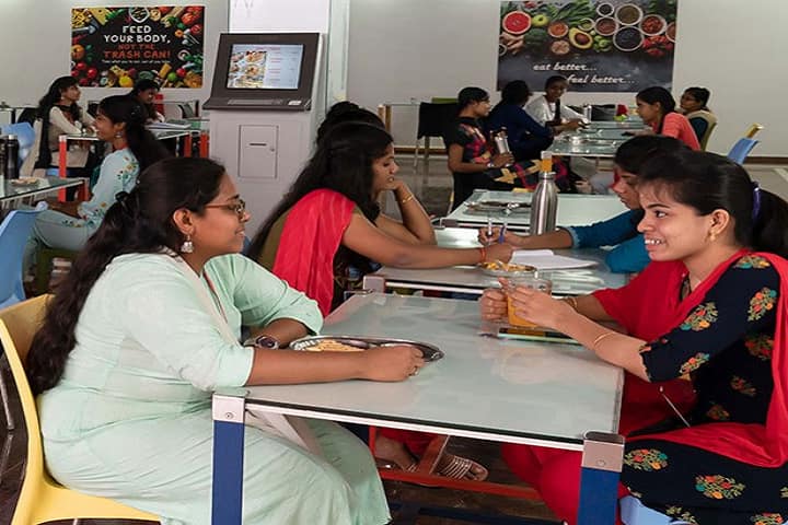 Dr Ranjeet Kumar Prakash College campus in Hajipur, Bihar, India — photo 3