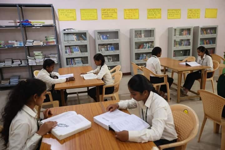 MS Degree College campus in Bangalore, Karnataka, India — photo 4