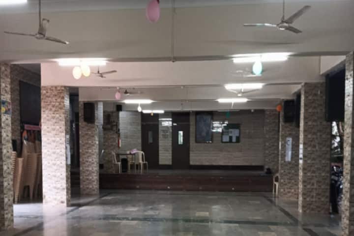 Chembur Karnataka Sangha's Chembur Karnataka Night College campus in Mumbai, Maharashtra, India — photo 2