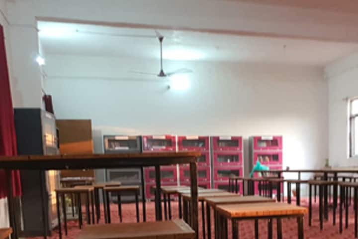 Maa Vindhyavasini Mahavidhyalay Pharmacy College campus in Sitapur, Uttar Pradesh, India — photo 5