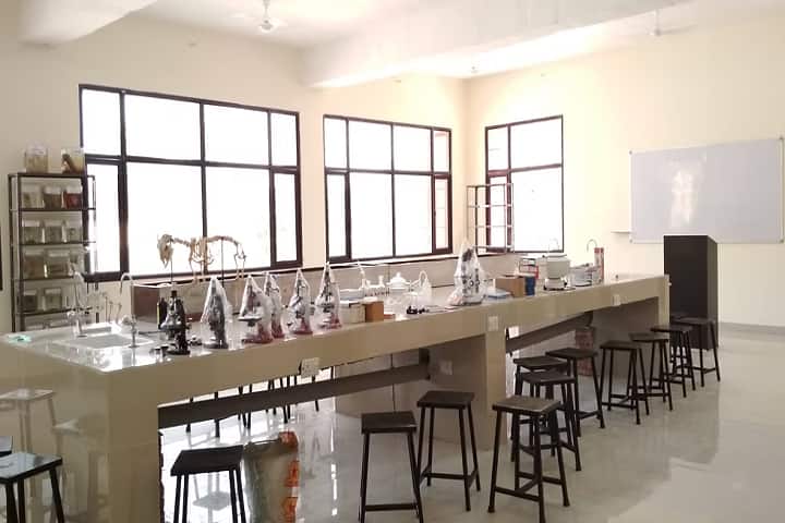 Shree Ram College of Veterinary Science campus in Panchkula, Haryana, India — photo 2