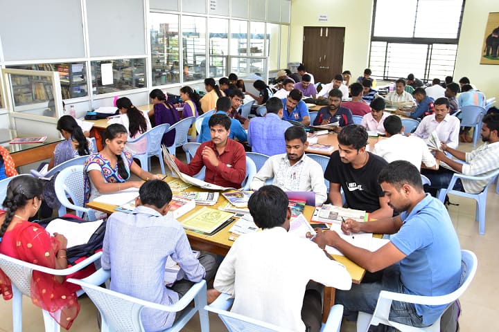 Classic Degree College campus in Dharwad, Karnataka, India — photo 3