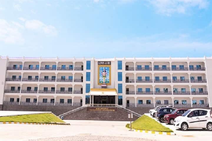 Maruthi College of Nursing campus in Bangalore, Karnataka, India — photo 2