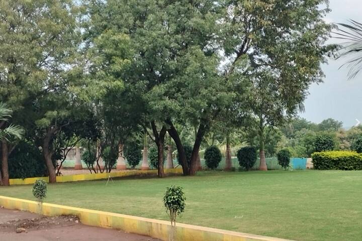 Saikrupa Institute of Fashion Design campus in Ahmednagar, Maharashtra, India — photo 2