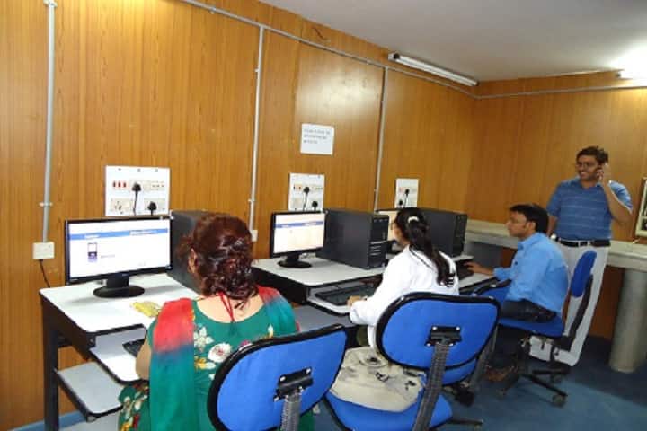 College of Veterinary Science and Animal Husbandry campus in Mhow, Madhya Pradesh, India — photo 5