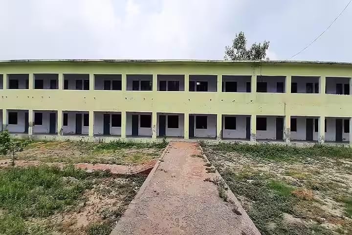 Sarvodaya Mahavidyalaya campus in Mathura, Uttar Pradesh, India — photo 2