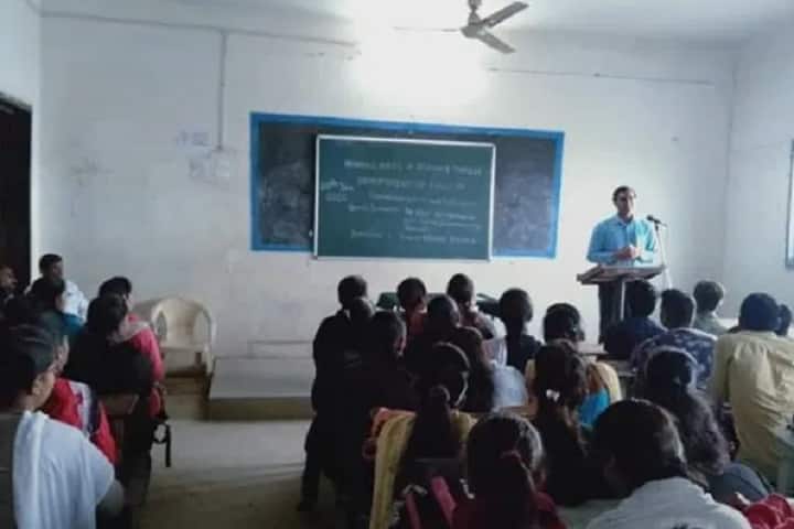 Pankaj Arts and Science College campus in Chopda, Maharashtra, India — photo 2