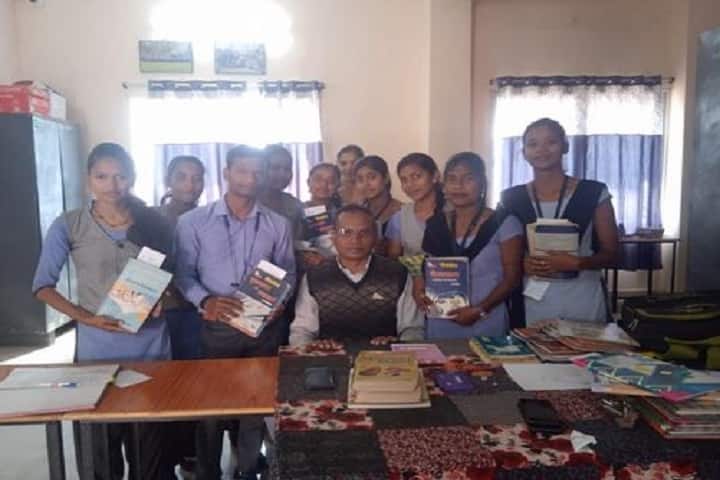 Vishnu Charan Gupta Government College campus in Raigarh, Chhattisgarh, India — photo 3