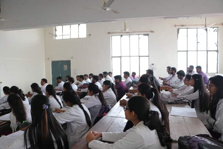 Shri Baba Mastnath Ayurvedic College campus in Rohtak, Haryana, India — photo 2