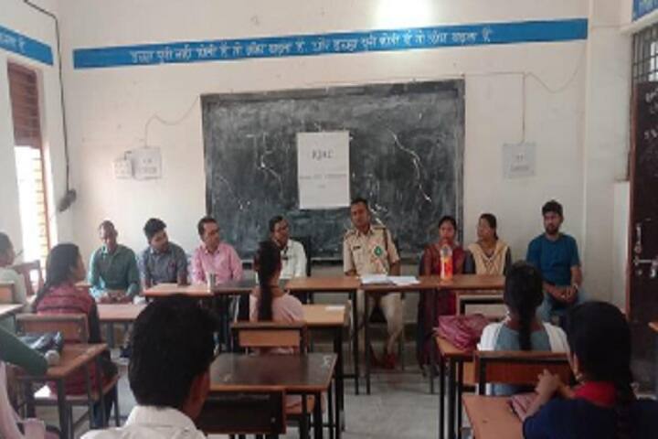 Government Pandit Shyam Shankar Mishra College campus in Raipur, Chhattisgarh, India — photo 5