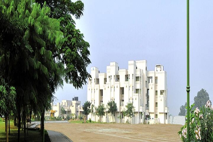 Disha Institute of Management and Technology campus in Raipur, Chhattisgarh, India — photo 4