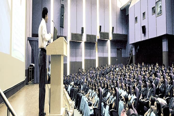Disha Institute of Management and Technology campus in Raipur, Chhattisgarh, India — photo 5